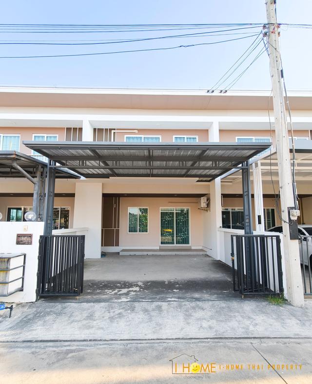 ทาวน์โฮม 2 ชั้น ราคาถูกที่สุด! เพียง 1.9 ล้าน จอดรถได้ 2 คัน ใกล้ ม.แม่โจ้ Best Value Townhome for Sale - 3 Beds 2 Baths, Near Maejo University 1