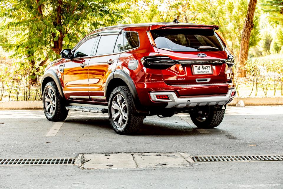 Ford Everest 2.2 Titanium ปี 2015 สีแดง รูปที่ 10