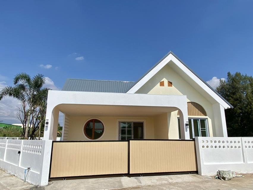 🔑 บ้านเดี่ยวชั้นเดียวในโครงการ รับสัตว์เลี้ยง ทำเลใกล้สิ่งอำนวยความสะดวก #หางดง ราคาเพียง 25,000 บาท/เดือน ✨ 清迈独栋平房出租 3 卧室 2 卫生间 – 租金 25,000 泰铢/月 ✨