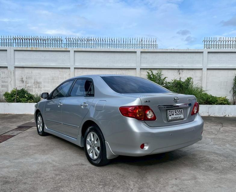 รหัสรถ AP5206 toyota altis รุ่น 1.8 E ปี 2010 สีบรอนซ์เงิน