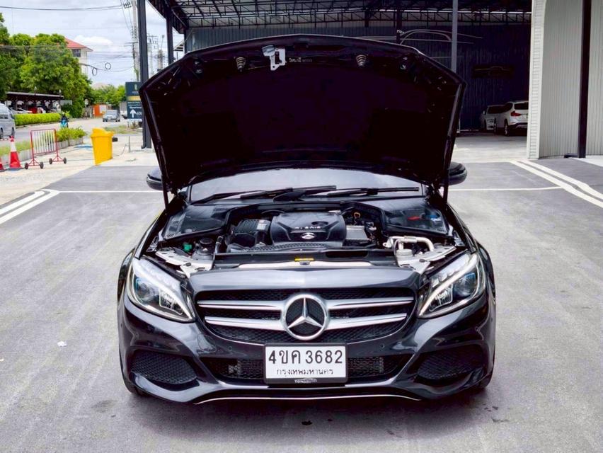 รหัสรถ KPV3682 2018 BENZ C350e AVANTGARDE