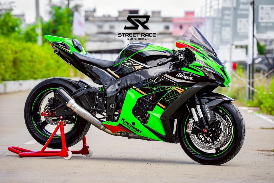 Ninja ZX-10R ปี 2021 ฝาแดง ลายรังผึ้ง ท่อแต่งเสียงโหด 💨 สายซิ่ง-สายสนามห้ามพลาด!
