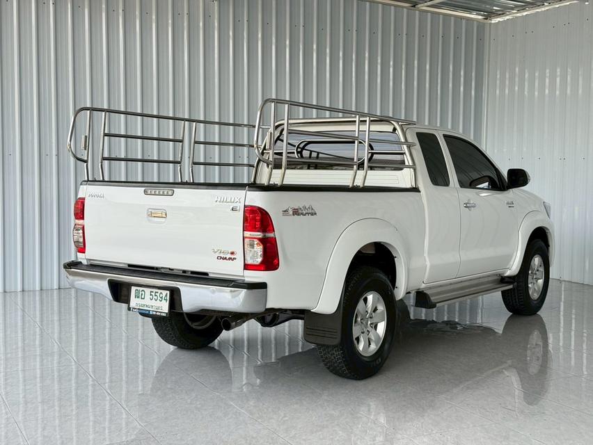 Toyota Vigo 2.5E Prerunner Cab ดีเซล เกียร์ธรรมดา ปี2013