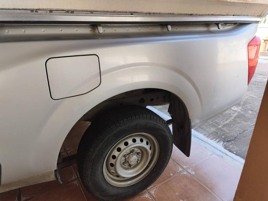 ขายรถสวยมือเดียว Nissan Navara NP300 SL ดีเซล กระบะสูง ปี 2015 ! ! ขับน้อย แค่ 5หมื่น กม. ไม่เคยชน เจ้าของขายเอง 6