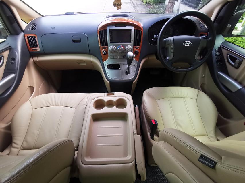 รูป Hyundai H-1 2.5 Elite (ปี 2015) Van AT 6
