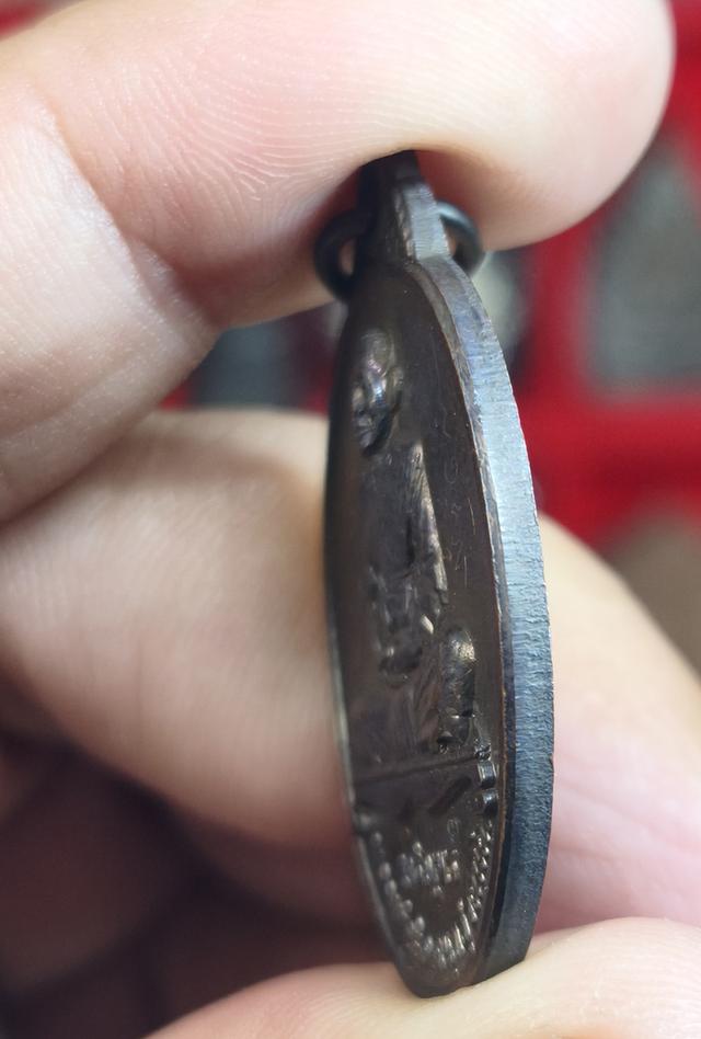 เหรียญเจริญพรหลวง พ่อยิดทวัดหนองจอก กุยบุร ปี 37ี 6