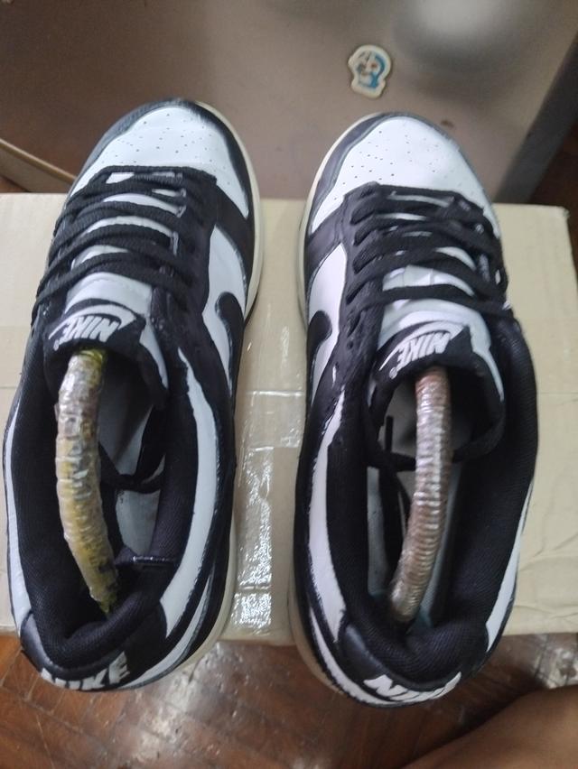 NIKE DUNK LOW PANDA EUR 42.5/27สวยสภาพดี490ค่าส่ง50
