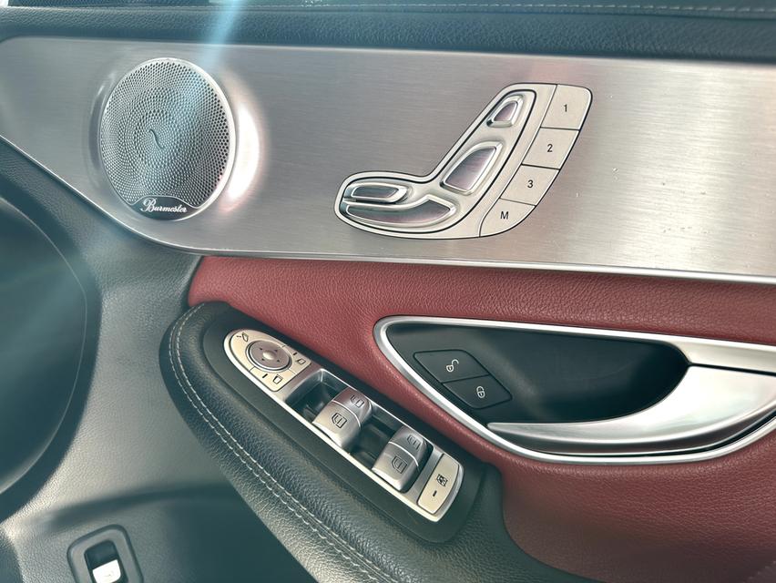 MERCEDES BENZ C220d AMG ปี2019 เครื่องยนต์ดีเซล ไมล์น้อย