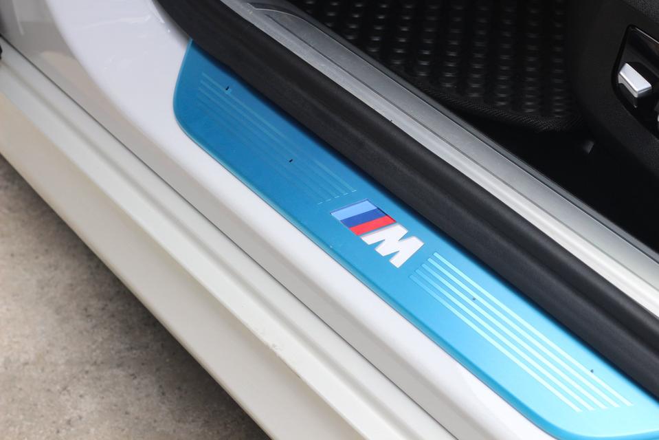 รถเข้าใหม่! BMW 730Ld (G12) M-Sport ปี 2018 สีขาว สุดหรูหรา 16