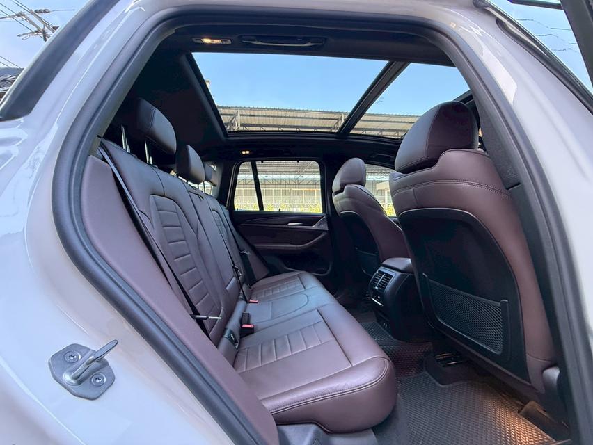 BMW X3 xDrive20d M Sport ปี 22  รถบ้านมือเดียวป้ายแดง สภาพสวยพร้อมใช้ ไม่มีชนหนัก จมน้ำ พลิกคว่ำ การันตี 12