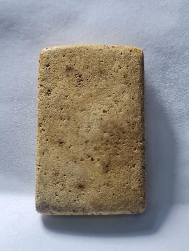 พระสมเด็จ เก่าเนื้อสวย รูปที่ 2