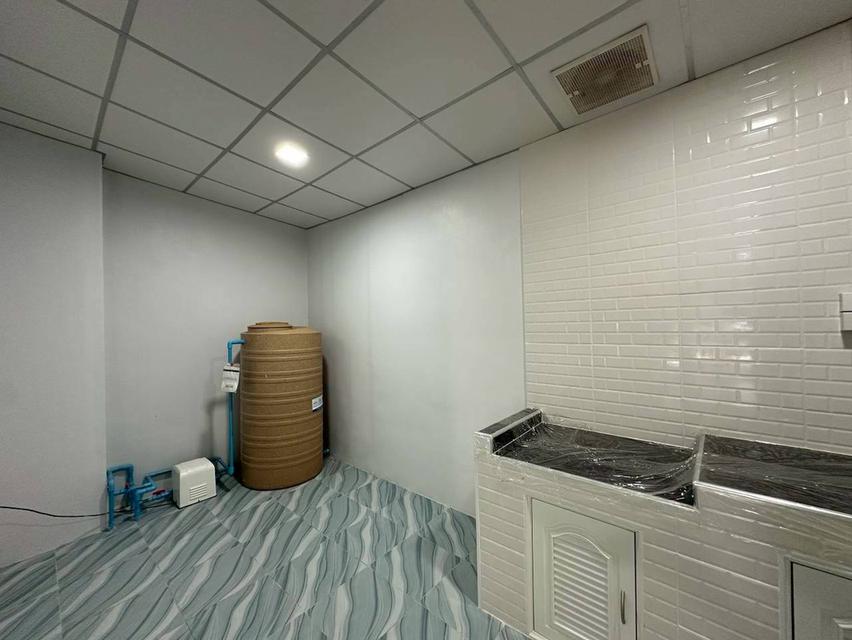 หมู่บ้านเดอะคัลเลอร์ส รังสิต-คลอง 4 ถนนรังสิต – นครนายก ต.ลาดสวาย อ.ลำลูกกา จ.ปทุมธานี 9