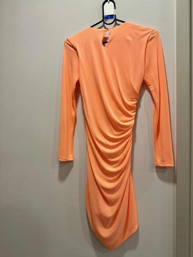 เดรส Zara