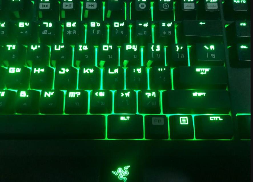 แป้นคีย์บอร์ด Razer Blackwidow 2013 2