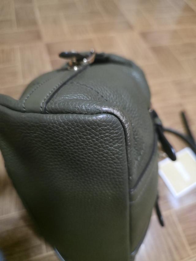 กระเป๋า+สายสะพายMichael-Korsมือสอง รูปที่ 6