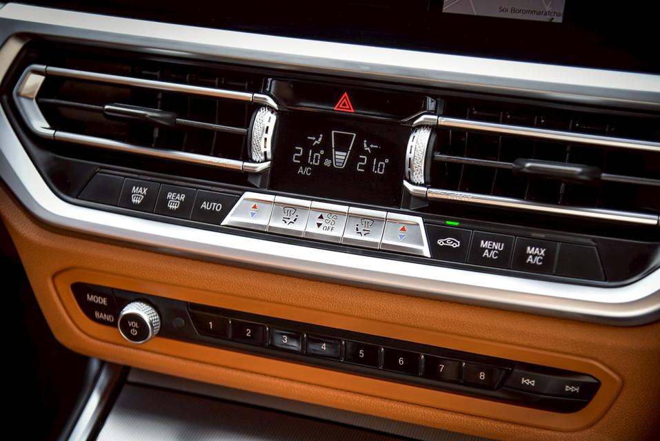 รหัสรถ CBL2163 BMW 320d 2.0 Limousine RHD [G20] AT 2020 19