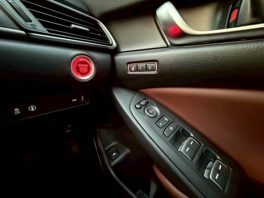 Honda Accord 1.5 Turbo EL ปี 2022Mileage 37,000 Km. รูปที่ 14
