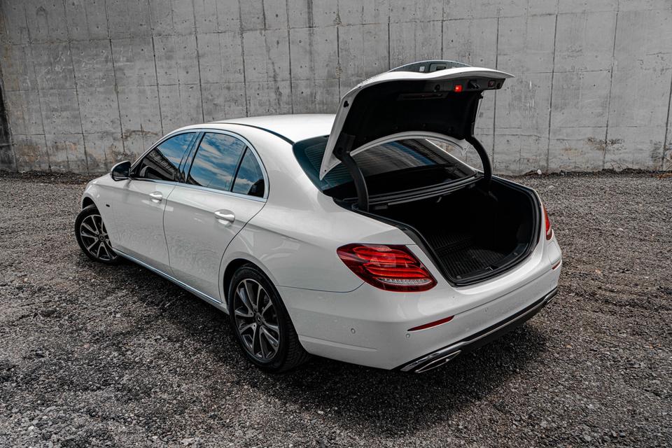 (แจ้งรหัสรถ CBL925) Mercedes-Benz E350e Avantgarde W213 2.0 AT 2019 รูปที่ 7