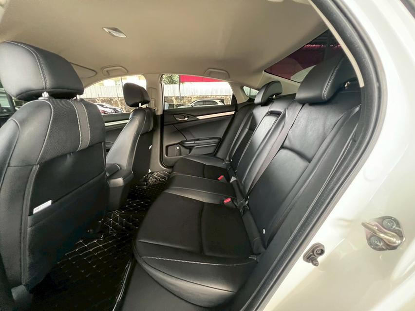 ปี 2021 HONDA CIVIC รถสวย มือเดียว เข้าศูนย์ทุกระยะ 15