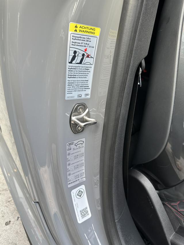 AUDI TT RS 2.5 Coupe Quattro คศ.2023 วารันตีศูนย์ถึงปี2028 รูปที่ 8