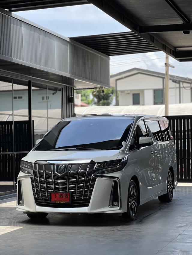Toyota Alphard 2.5 SC Package