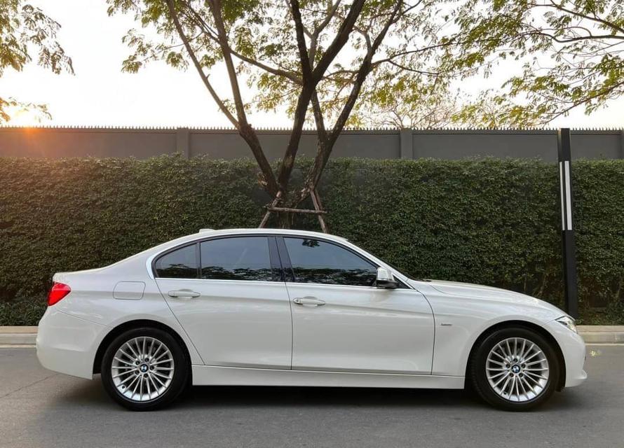 #BMW 320D F30 LCI เครื่องตัวใหม่ ปี16 สีขาว 2