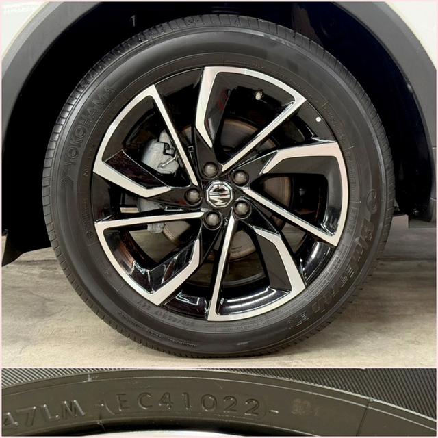 MG ZS 1.5 X+ SUNROOF ปี 2022 16