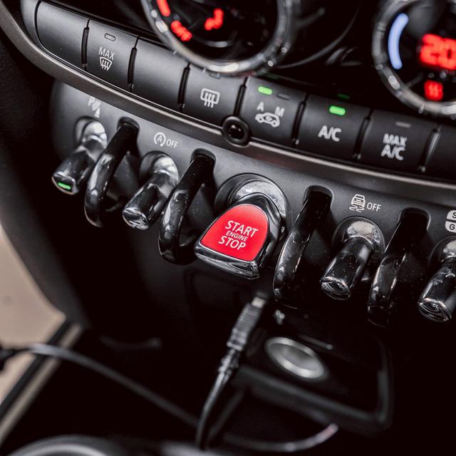 รหัสรถ 67GG9355 MINI Coopers Countryman Entry ปี 2019 ของ 17