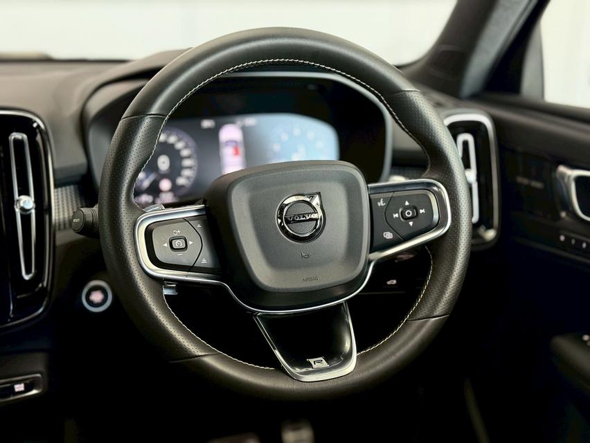 VOLVO XC40 2.0 T5 R-DESING AWD 2019  8