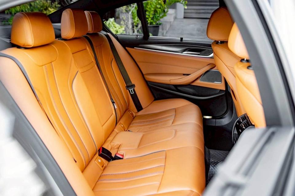 รหัสรถ PR6969 BMW 520d ดีเซล  M-Sport Package (Model G30 LCI) 14