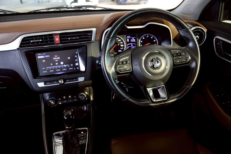 MG ZS 1.5 D ปี 2019 สีดำ มือเดียวป้ายแดง 13