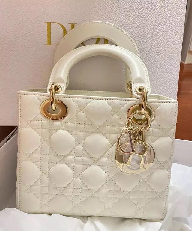 ส่งต่อ Lady Dior Shoulder Bag  1