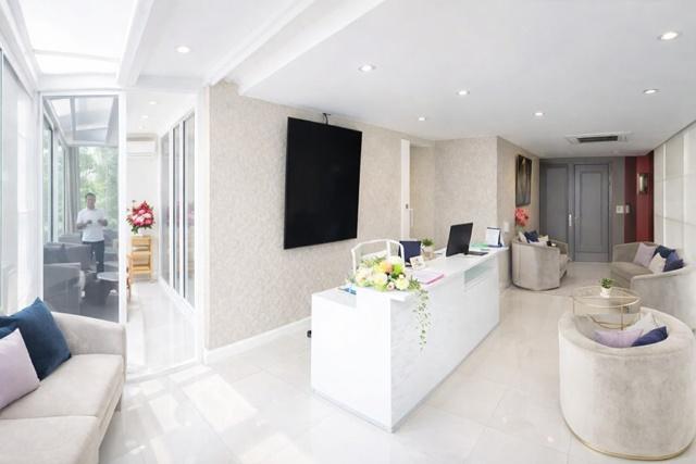 MRT ห้วยขวาง 340ม.อาคารพาณิชย์ให้เช่า ชั้น2 อาคาร 4ชั้น 1 น้ำ 100 ตร.ม.รัชดาภิเษก 10-18 เดอะสตรีท รัชดา 1.3 กม. 2