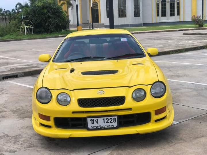 Toyota Celica สีเหลือง ปี 1995 6