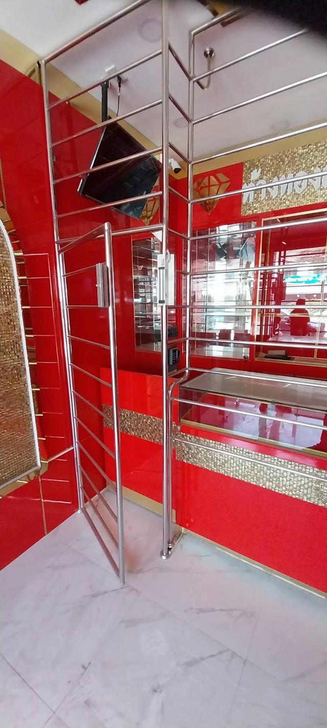 ตึกแถวร้านทอง ติดตั้งเครื่องปรับอากาศ อุปกรณ์รักษาความปลอดภัยตู้นิรภัยครบ สามารถประกอบกิจการได้ทันที จังหวัดเชียงราย 11