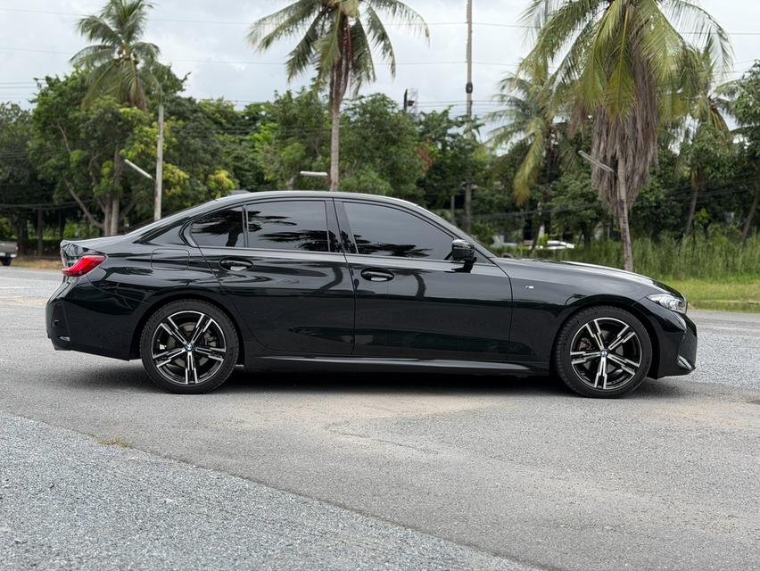 BMW 320d M Sport LCIปี 2023 ไมล์ 72,xxx kmราคา 1,590,000 บาทBSI: 28/12/2028 (5yrs/100,000km)Warranty: 281/12/2028 (5yrs/200,000km) รูปที่ 5