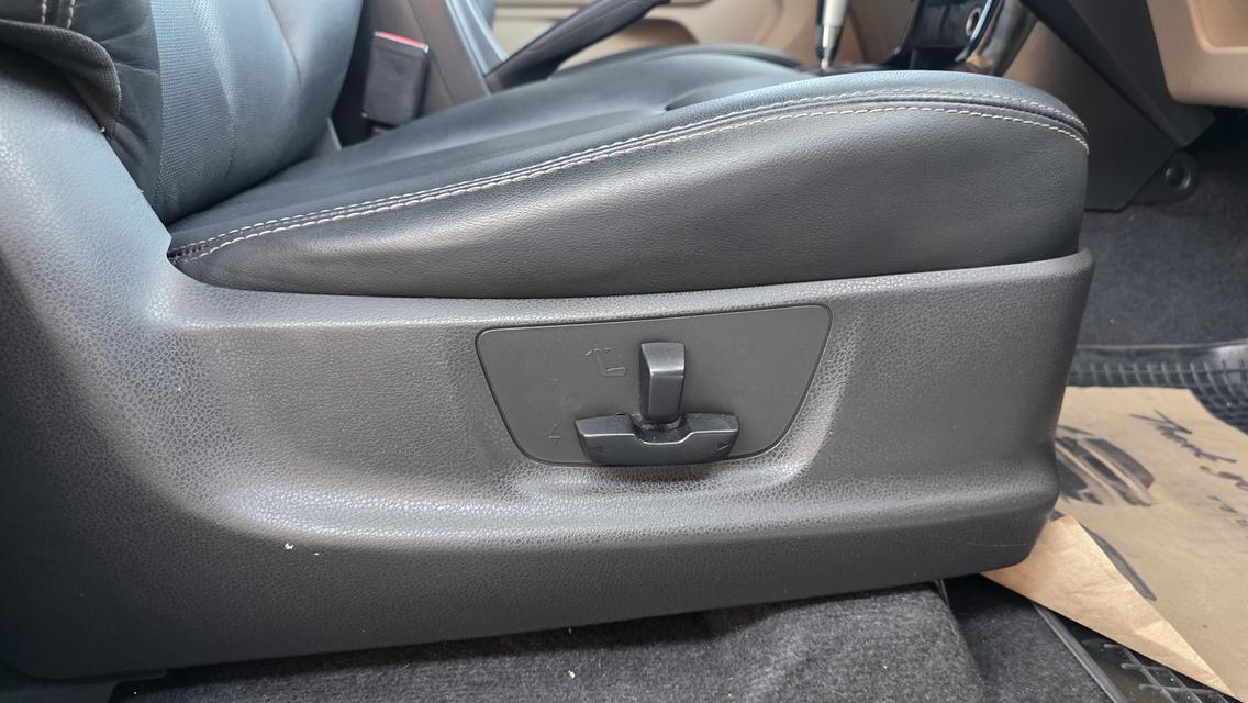 ISUZU D-MAX CAB4 HI-LANDER 1.9 Ddi #Z-prestige A/Tปี19แท้ ขาว เครื่องยนต์ ดีเซลทะเบียน 9กฆ6935กทม เลขใมล์ 127,349 km. รูปที่ 11