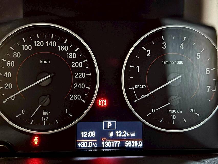 BMW 118i M-Sport LCI (F20) ปี 2016 รูปที่ 13