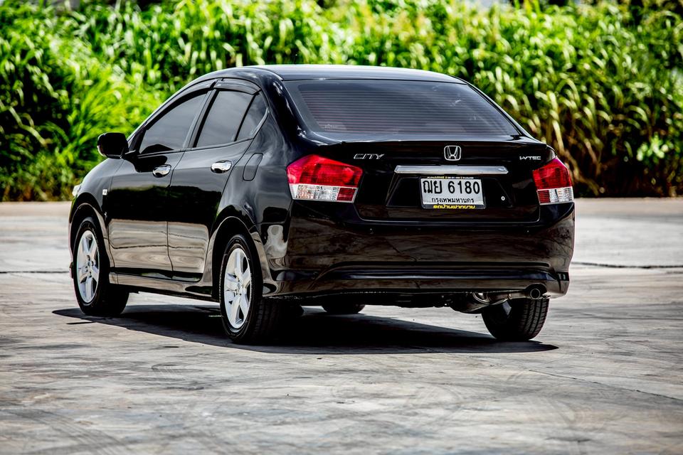 Honda City 1.5V ปี 2009  สีดำ มือเดียวป้ายแดง 7