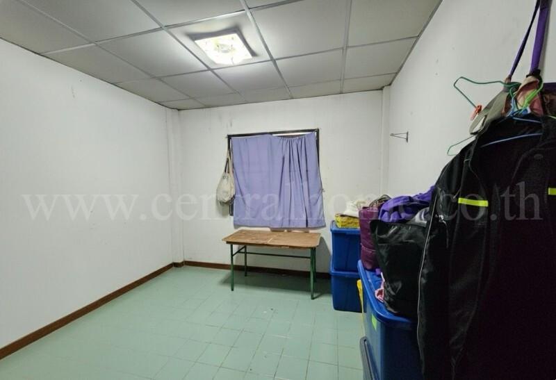 ทาวน์เฮ้าส์ ชั้นเดียว 36 ตร.วา อำเภอเมืองนครสวรรค์ หลังริม 6