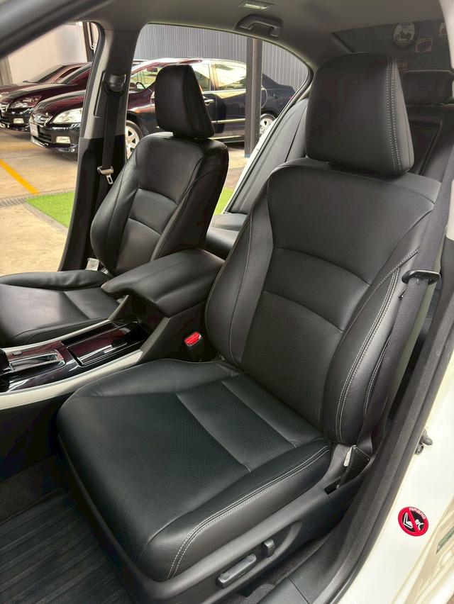 HONDA ACCORD 2.0 EL ปี2018 รถมือเดียว ออกห้างป้ายแดง บุ๊คครบ เช็คศูนย์ทุกระยะ 9