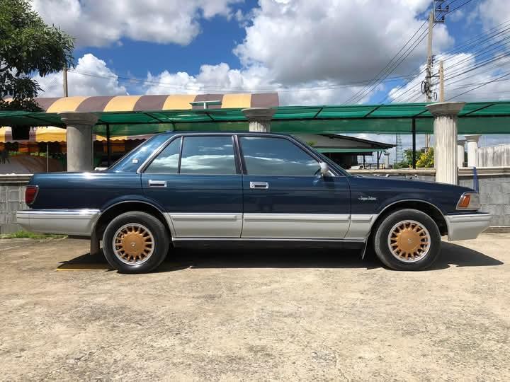 Toyota Crown ปี 1991 3