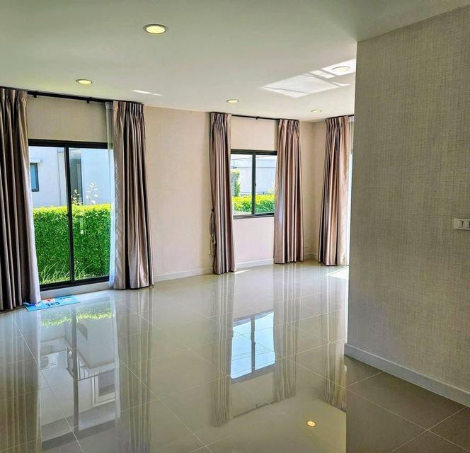 ขายถูก บ้านใหม่ไม่เคยเข้าอยู่ ทำเลทอง บ้านเดี่ยว 2 ชั้น โครงการ PAVE ปิ่นเกล้า - ศาลายา บ้านสวยมากหิ้วกระเป๋าพร้อมเข้าอยู่ทันที 3