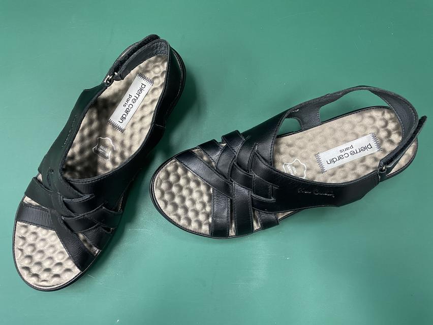 รองเท้า Pierre Cardin แท้ สภาพดีมากเหมือนใหม่(ไม่แอดไลน์เข้าไม่กลุ่ม)