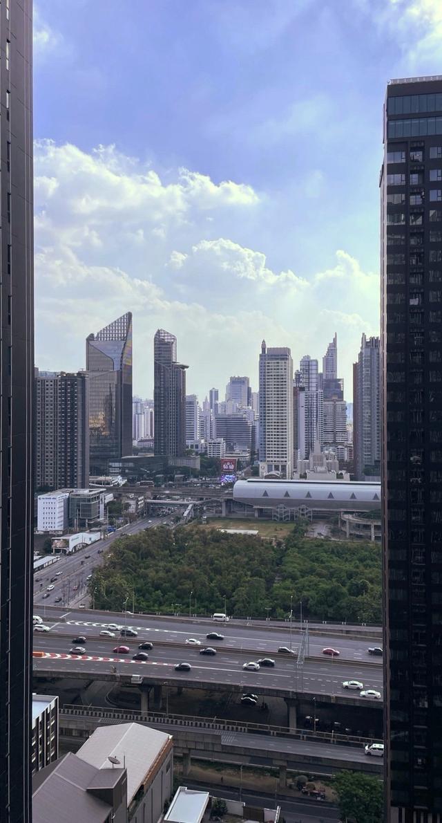 Condo Life Asoke-Rama9 7