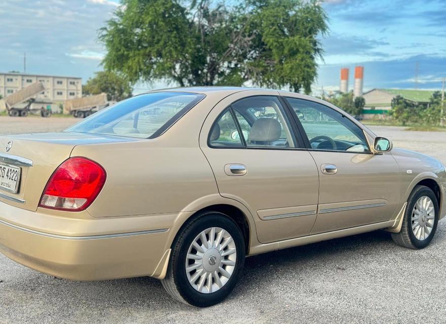 Nissan Sunny สภาพดีมือสอง 5