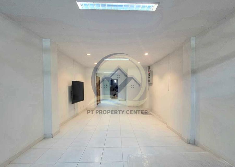 ตึก 4 ชั้น พระราม 3 ซอย 14 ย่านพระราม 3 ต่อเติมจัดเต็ม เฟอร์นิเจอร์ Built-in วิวแม่น้ำเจ้าพระยา ราคาพิเศษสุดๆ หายากในทำเลนี้ ต่อรองได้ 4