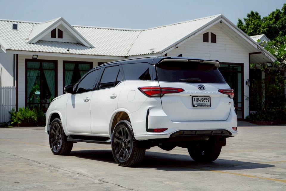 รหัสรถ CBL9659 TOYOTA FORTUNER 2.8 GR Sport (Black Top) 4WD AT 2023 รูปที่ 6