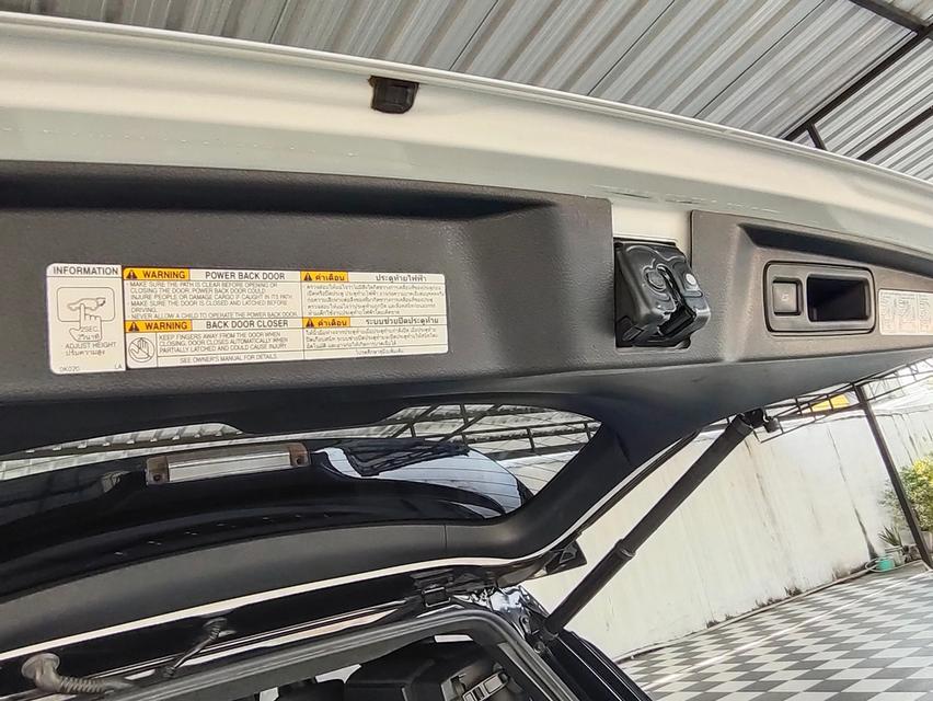 FORTUNER LEGENDER 2.4 V 2WD ปี 202 17