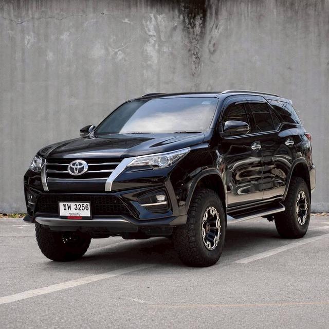Toyota Fortuner 2.8 TRD SPORTIVO 4WD 2019